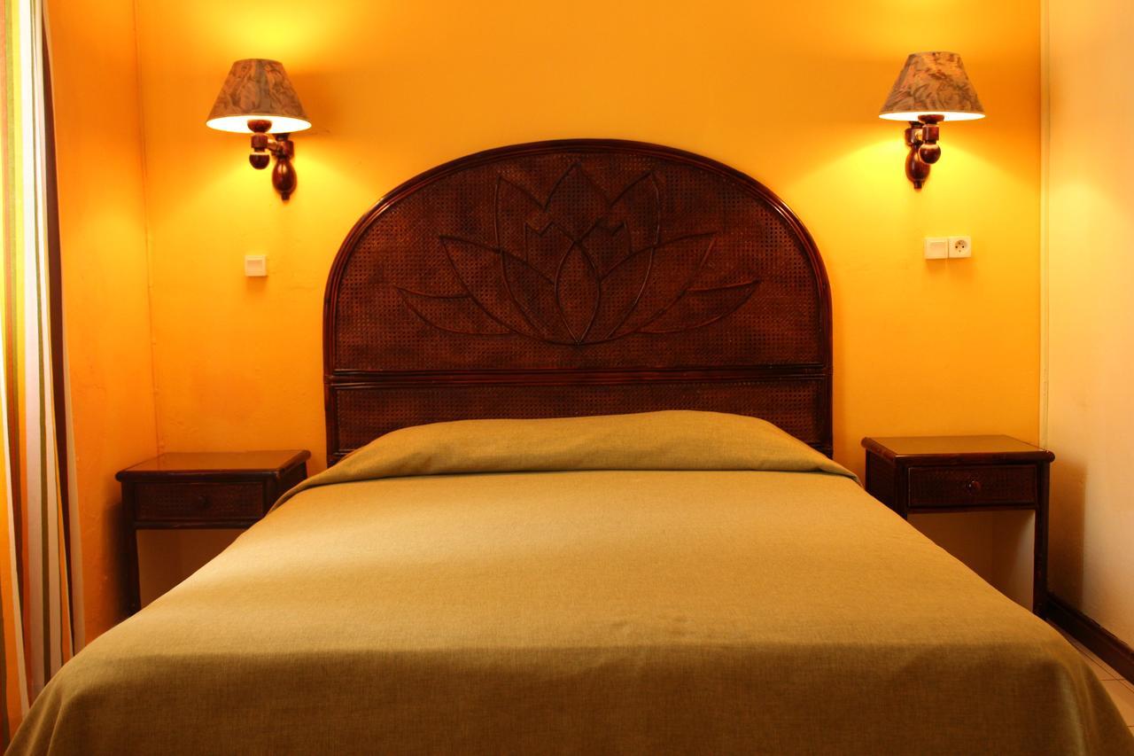 גראנדה באיה Hotel Ventura מראה חיצוני תמונה